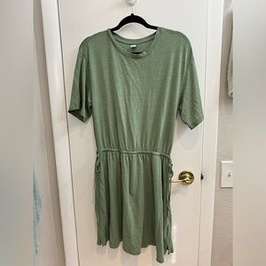 Green Old Navy waist tie dress. Size Large.
